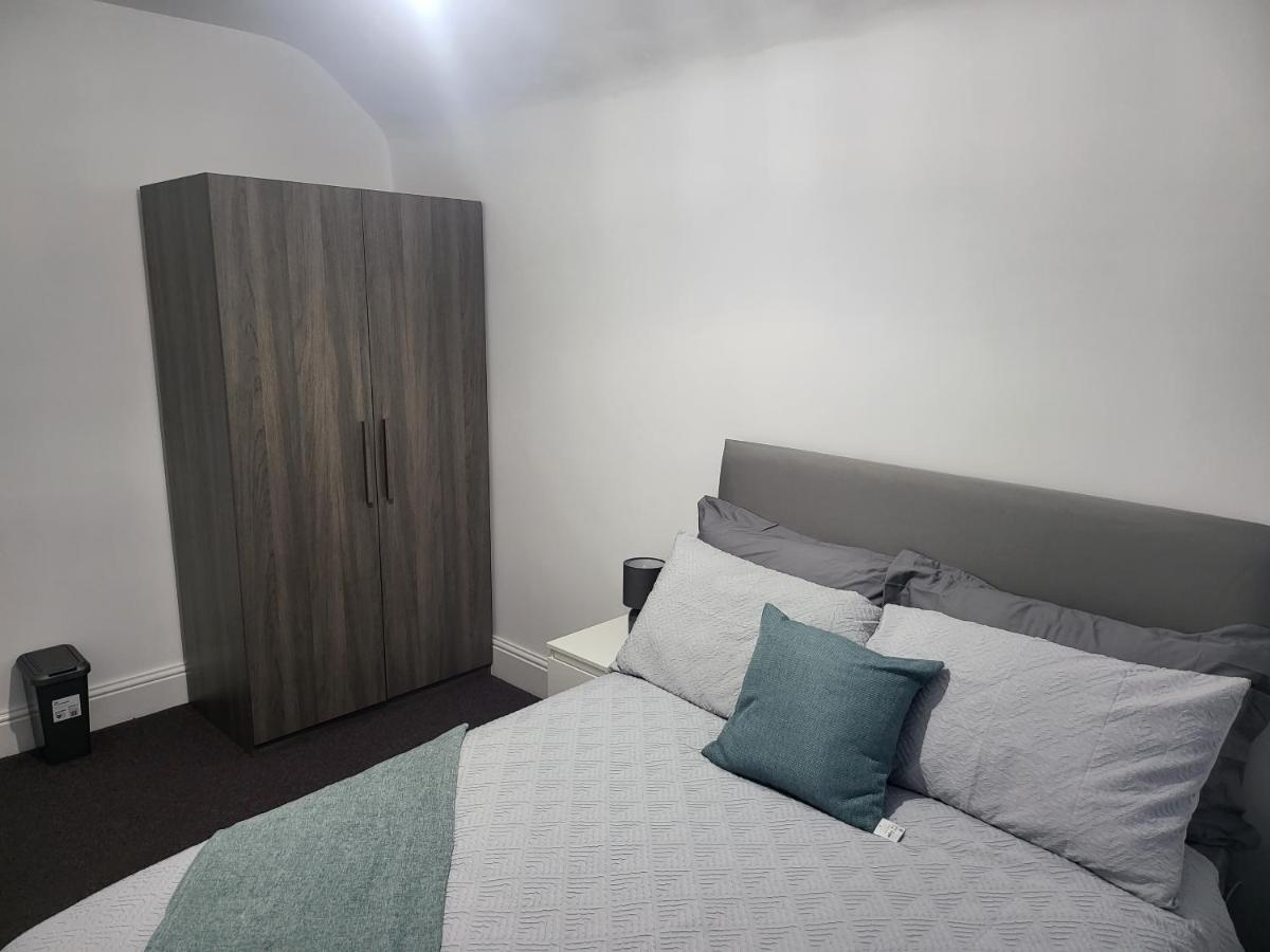 Spacious & Cosy Holiday Home In Manchester Exterior foto